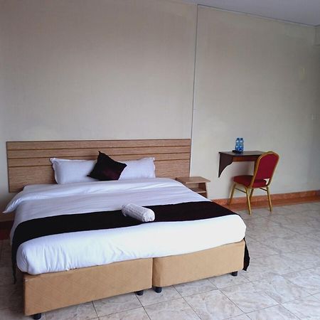 Fahari Bliss Hotel Найроби Екстериор снимка