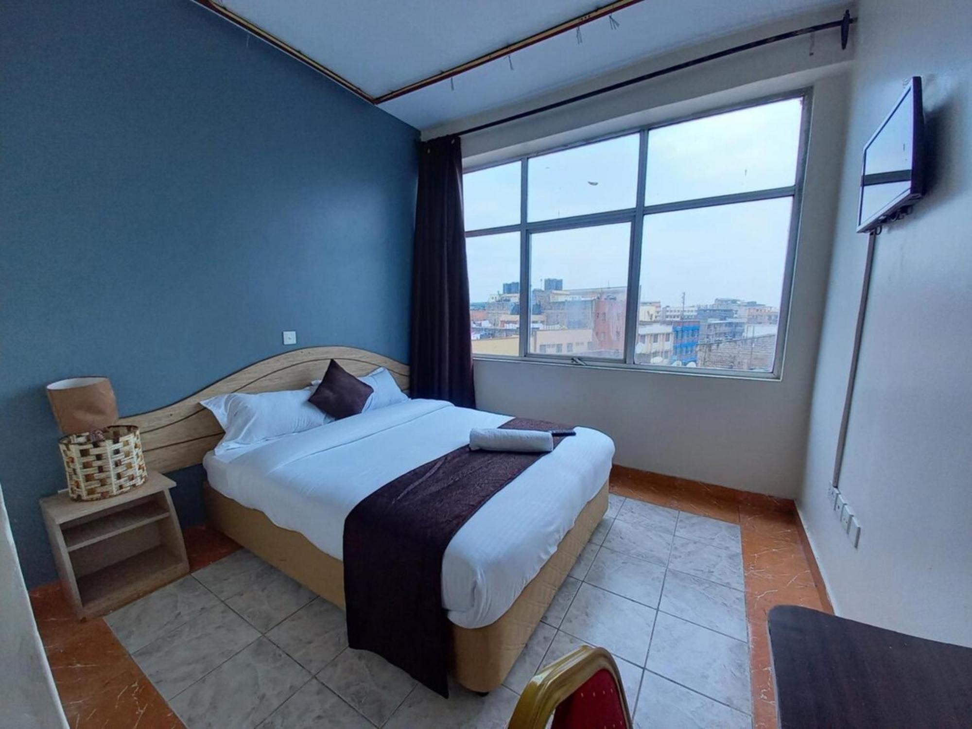 Fahari Bliss Hotel Найроби Екстериор снимка